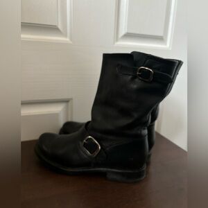 Frye Veronica Leather Boots Women Size 9B Metal Hardware Buckles